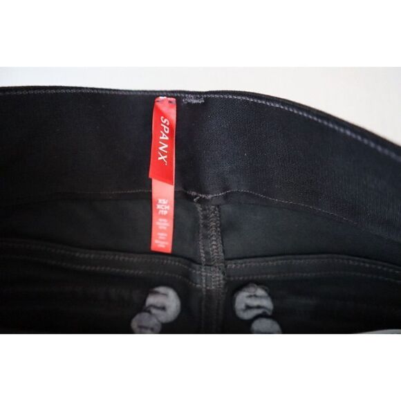 Spanx 20311Q Women's Sz XS Washed Black Stretch Twill Ankle Cargo Pants - Picture 7 of 9